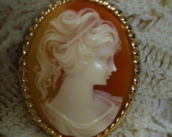 Vintage Cameo Locket , Large Portrait Cameo Pendant, Beautiful Salmon Pink Cameo Locket