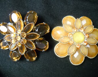 Vintage Flower Brooches, 2 Beautiful Flower Brooches, Floral Shawl Pin, Summer Jewelry, Gift for flower lover