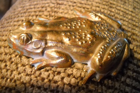 Vintage Brass Frog Brooch, Large Frog Brooch, Fro… - image 2