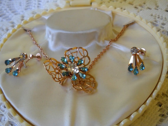 Vintage Blue Rhinestone Necklace and Earring Set,… - image 4