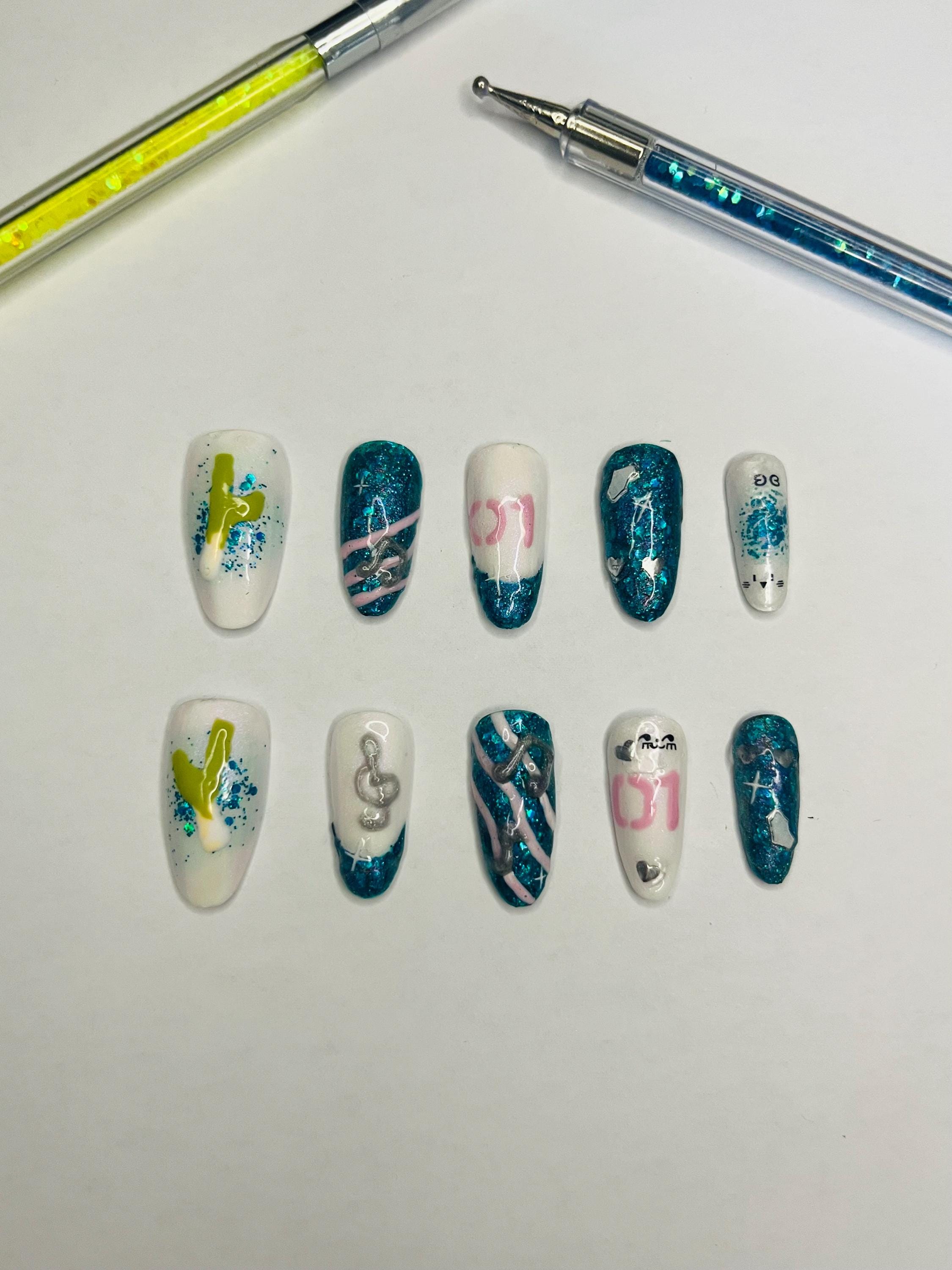 Hatsune miku nails - Etsy 日本