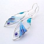 Leaf dangle earrings, ocean blue earrings, feather shaped, turquoise purple wire earrings, resin, stained glass