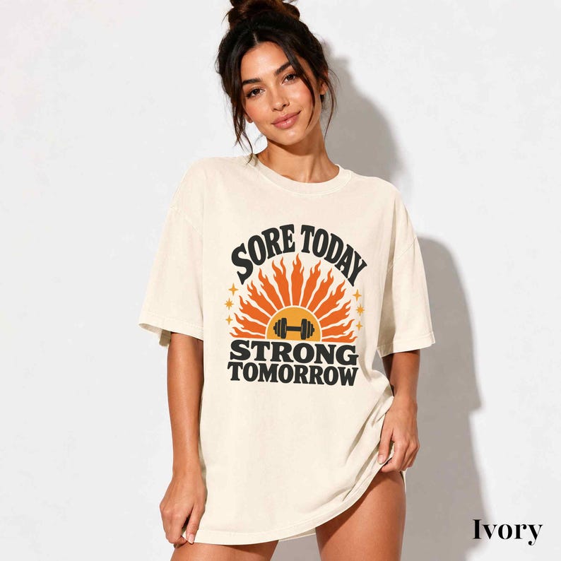 Camiseta "Dor Hoje, Força Amanhã" | Camiseta motivacional para academia feminina | Camiseta para levantamento de peso | Presente fitness para ela imagem 6