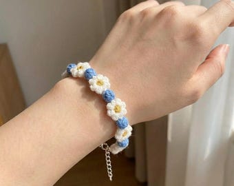 Crochet Daisy Bracelet, Beaded Flower Jewelry, Handmade Cottagecore Bracelet, Dainty Floral Summer Gift for Her, Adjustable