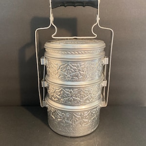 Vintage aluminum stacking Asian design lunch box