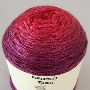 Ozimerino Soie - 50/50 Merino and Silk 4ply Fingering Weight  gradient dyed knitting yarn. Colourway - Scarlett