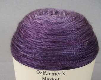 Cachemire Soie: 4ply Fingering Weight Wool, Silk, Cashmere blend gradient dyed knitting yarn. Aubergine