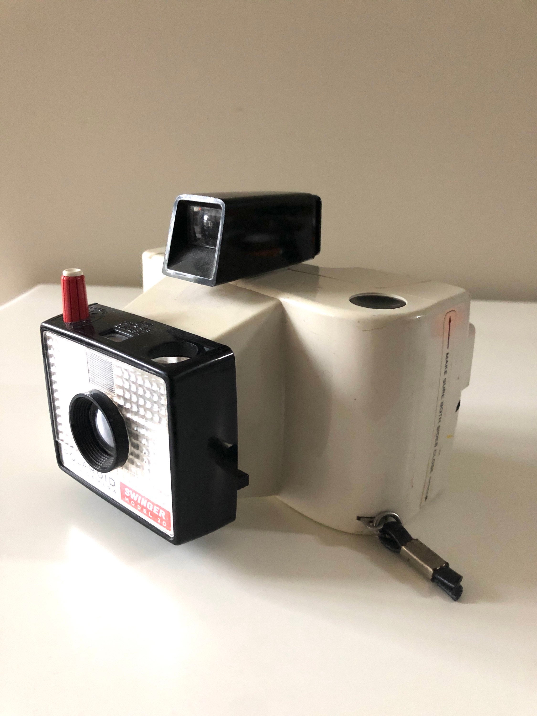 1960s POLAROID Swinger Model 20 Instant Film Made in