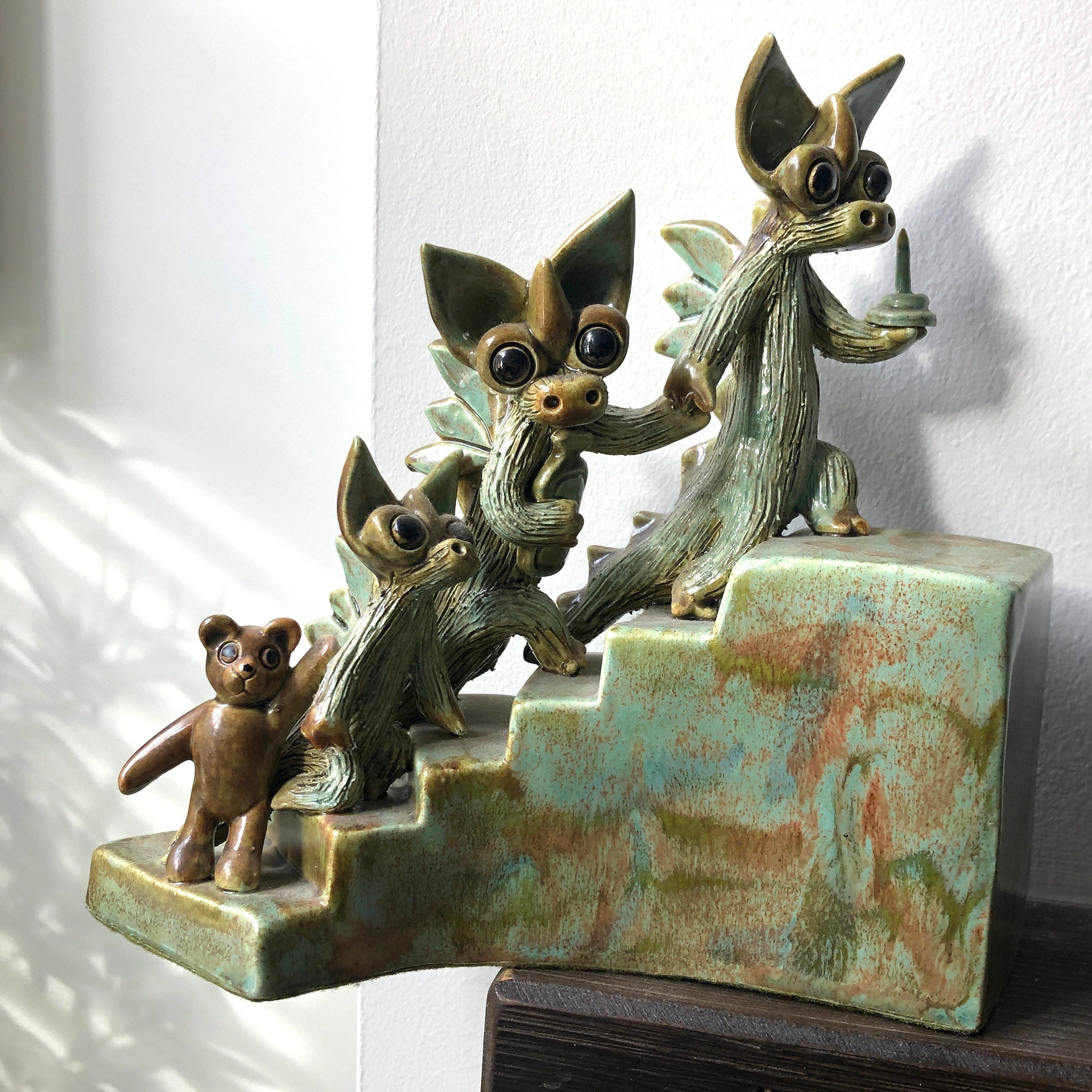 陶器のドラゴンの置物 ～ ポーランドから