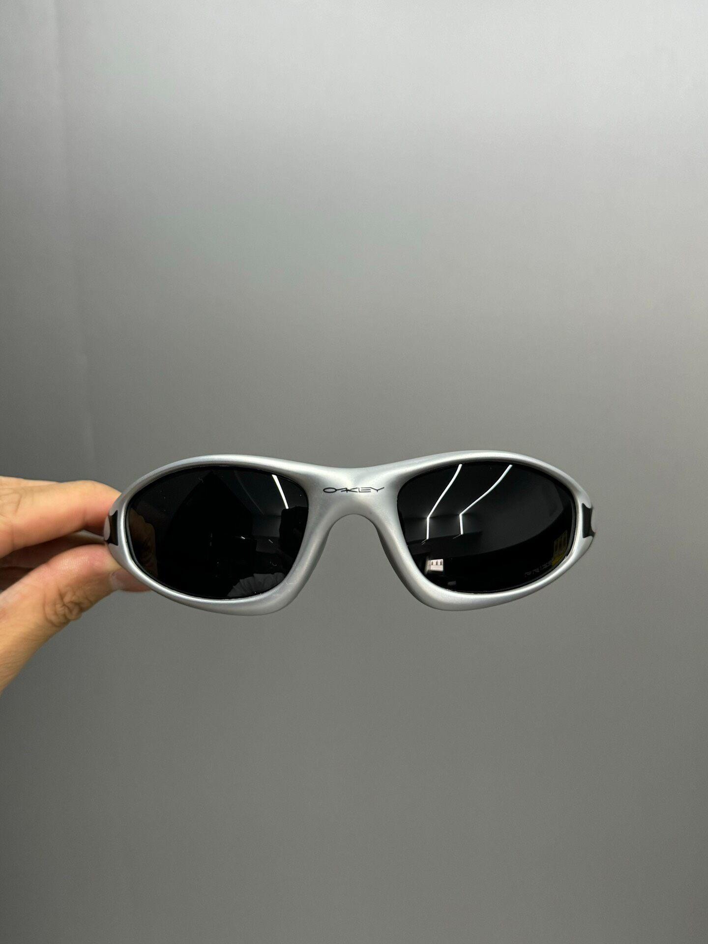Vintage oakley sunglasses - Etsy 日本