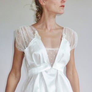 Robe de mariée en tulle plumetis et satin avec son jupon MELUSINE image 4