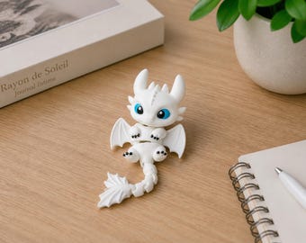 Cute Dragon Keychain – Kawaii Fantasy Dragon Charm | Articulated Mini Dragon Bag Accessory | Adorable Gift for Dragon Lovers