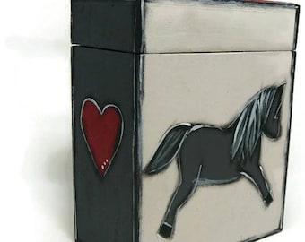 Coin box with horse - Coin Bank painted wood for coins and banknotes - Coin Bank with opening