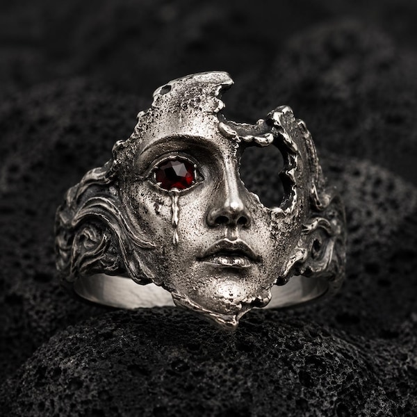 Dark Vintage Broken Face Silver Ring, Red Zircon Teardrop Ring, Distressed 925 Sterling Silver Ring, Gothic Asymmetrical Sculptural Jewelry