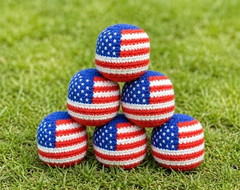 Hacky Sack fatto a mano con tema patriottico, palla giocattolo all'uncinetto con bandiera USA, gioco per bambini all'aperto, regalo per il 4 luglio, footbag con bandiera americana per divertimento in famiglia