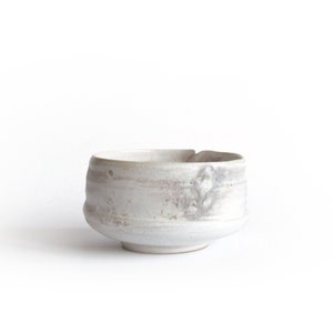 Ceramic tea bowl, Matcha chawan beige ceramic bowl, Stoneware bowl for green tea, Beige decorative bowl for minimalist home