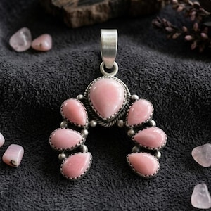 Äkta rosa opal hängande halsband i sterlingsilver Damhalsband Ädelstensuttalandehalsband Handgjort halsband Rosa opalhalsband