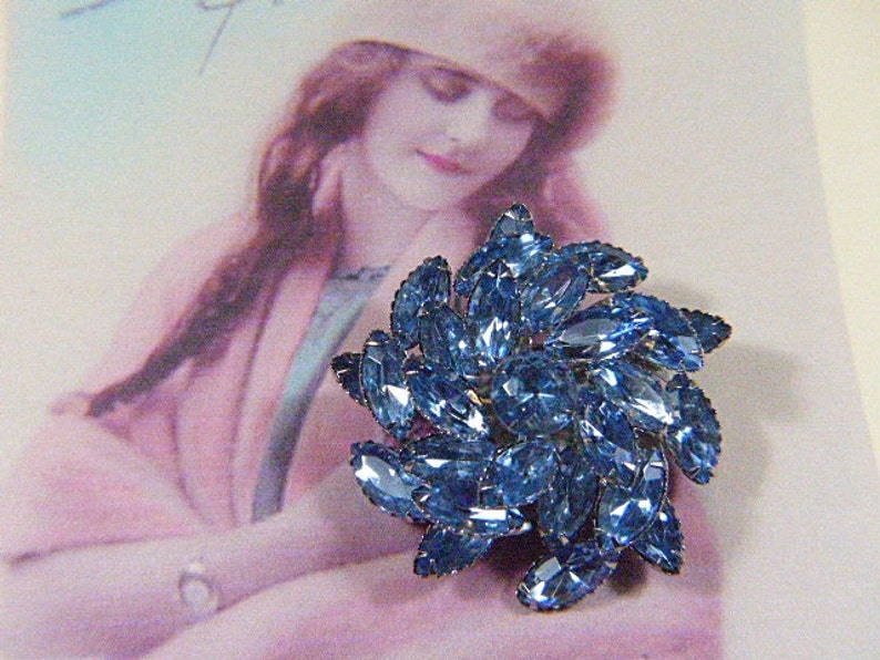 ELEGANT Vintage Blue Rhinestone Art Deco Brooch BR-324 Blue Brooch Vintage Art Deco Blue Rhinestone Brooch image 2