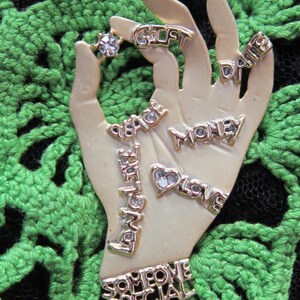 Vintage Hand of Life Brooch