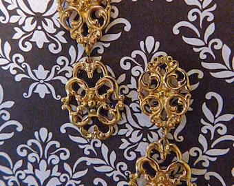 Vintage Gold Filigree Pierced Dangle Earrings With Embossed Design - V-EAR-613