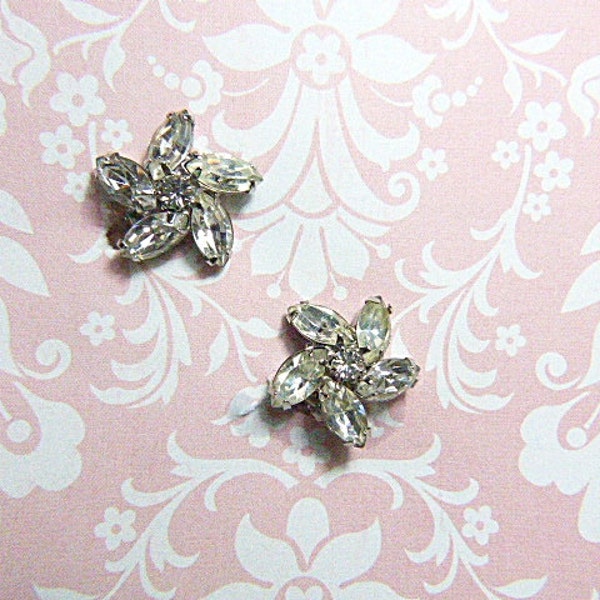 Vintage WEISS Rhinestone Clip Earrings - V-EAR-614 - Bridal Jewelry - WEISS Rhinestone Earrings - Signed Weiss Earrings