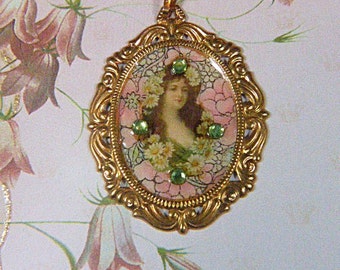 Vintage Victorian Enamel and Rhinestone Pendant and Chain - N-526 - Victorian Necklace - Rhinestone Necklace - Enamel Necklace
