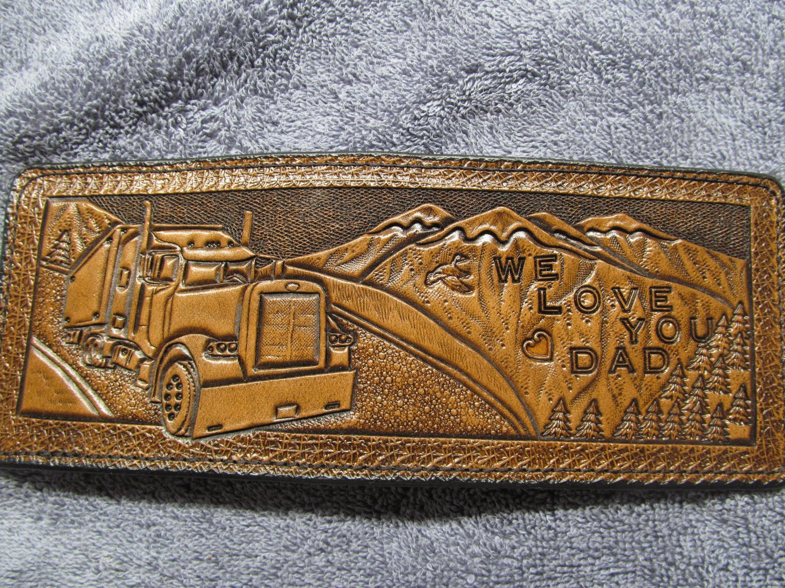 Gift For Truck Driver ➤➤➤Handmade brown leather wallet with engraving