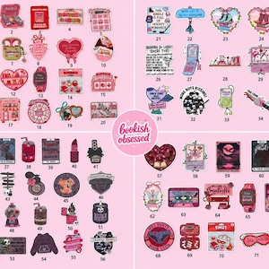 Peut inclure: Une collection de soixante-douze autocollants individuels disposés en grille sur un fond rose clair. Les autocollants présentent divers motifs roses, noirs et blancs, notamment des livres, des cœurs, des cassettes et des graphiques textuels.