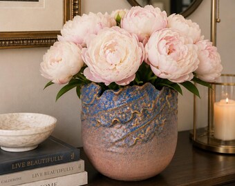 Ambachtelijke sculpturale keramische plantenbak | Cachepot met gegolfde rand, huisdecoratie van blauw blush-steengoed
