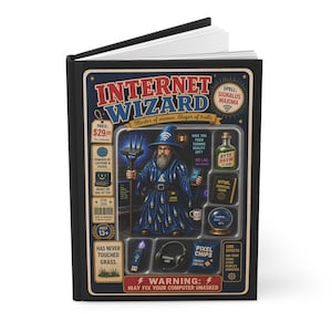 Könnte beinhalten: Ein Hardcover-Buch mit dem Titel Internet Wizard, das eine zentrale Illustration eines bärtigen Zauberers in einer blauen Robe zeigt, der einen Stab mit einem WLAN-Symbol hält. Das Cover enthält digitale Symbole und einen Warnhinweis.