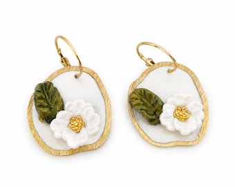 Pendientes de aro florales hechos a mano / Joyería botánica de arcilla polimérica