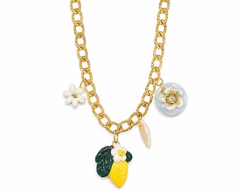 Collar con dije de limón de arcilla polimérica hecho a mano / Cadena tono dorado, joyería de frutas de verano