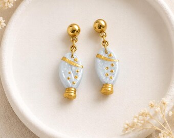 Pendientes de pez / Pendientes azules y dorados hechos a mano / Joyería griega de verano / Regalo para amantes del océano