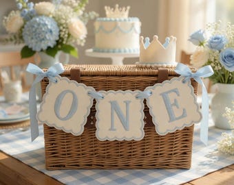 Individuell gestickte Geburtstagsfahne, personalisierte Baby Alter Hochstuhl Banner, erste Geburtstagsfeier Dekoration, Säugling Cake Smash