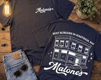 Diner vintage PNG de Malone, conception de chemise rétro Burger Briar University, fichier numérique à sublimation livresque romane de hockey hors campus de Malone