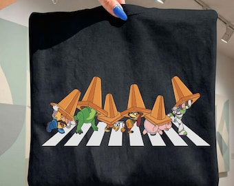 Toys Crossing Toy Story PNG fichier numérique, conception de chemise rétro voyage en famille Disney, Magic Kingdom Disneyland vacances téléchargement