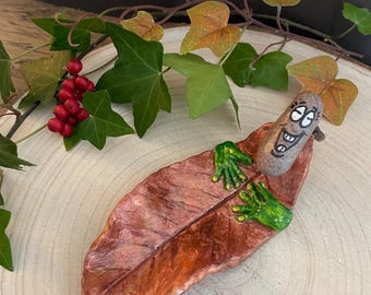 Whimsical woodland leaves