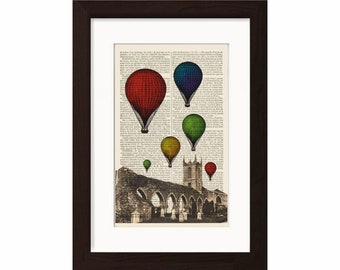 Globos aerostáticos sobre la abadía de Baltinglass. Impresión en una página original de libro digital de técnica mixta de un diccionario francés vintage reutilizado de la década de 1870.