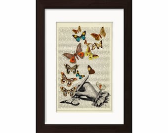 Handzeichnung Schmetterlinge Druck auf Vintage (1870) Upcycled Buch Seite Mixed Media digital