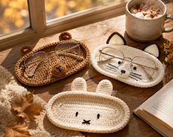 Handmade Crochet Animal Eyeglass Holder, Cute Glasses Organizer Stand, Desk Decor, Eyewear Accessory Gift for Mom Dad Teacher Grandma