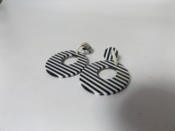 vintage 80s black white stripe earrings - oversiz… - image 3