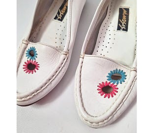 Mocassini vintage in pelle con ritagli floreali anni '80, taglia 6 M