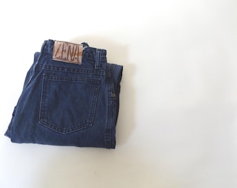 Jeansy Vintage Zena Mom Jeans – zwężane nogawki z wysokim stanem, rozmiar 7
