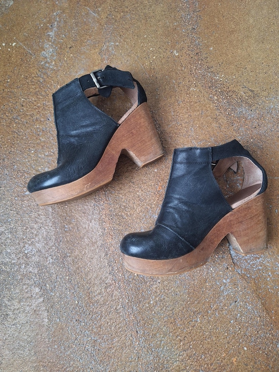 Clog Boots Amber Orchard Clog Black Vintage Black Leather Platform