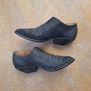 vintage jaren 90 zwart leren western enkel-cowboylaarsjes, damesmaat 7,5 instappers, cowgirl-laarzen met hak, 9 West-schoenen uit de jaren 90