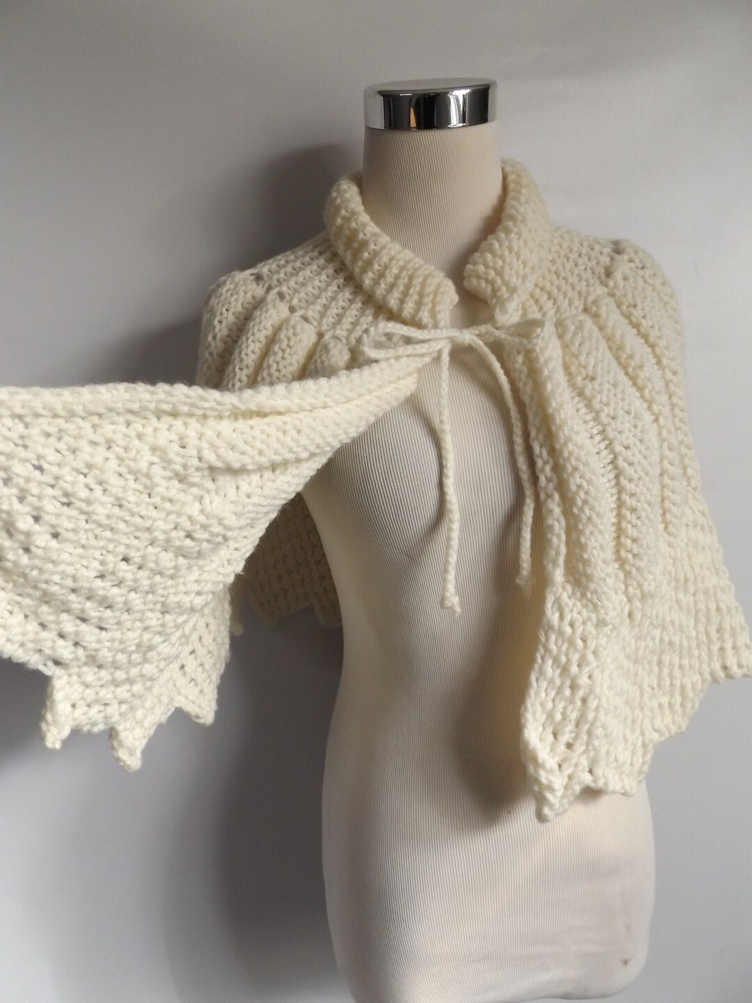 Vintage 60s off White Cropped Knit Shawl, One Size OS, Handmade OOAK ...