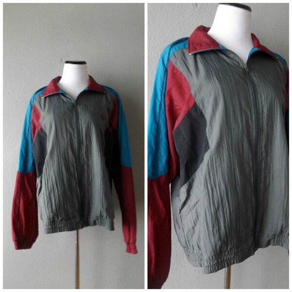 gray blue windbreaker jacket - vintage 90s nylon coat - size men's m/medium - hipster hip hop track athletic clothing - 1990s oversize top