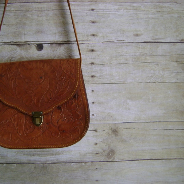 Vintage 1970s Handmade Tooled Leather Handbag/Boho//Hippie//Purses/Handbags//Tooled Leather//Sachel//Accessories