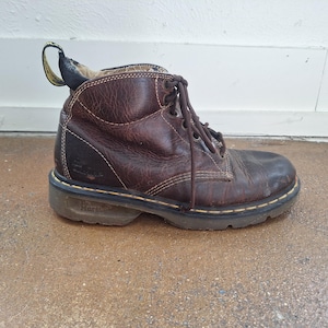 vintage 90s Dr. Marten grunge leather boots, US men&#39;s 8 women&#39;s 9, UK 7, 7 hole lace up brown military chunky heel ankle boot, 1990s docs