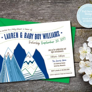 Könnte beinhalten: Babyparty-Einladung mit einem Bergdesign in Blau, Grün und Braun. Die Einladung enthält die Namen "LAUREN & BABY BOY WILLIAMS" und Veranstaltungsdetails. Die Einladung befindet sich auf weißem Hintergrund mit einem grünen Umschlag.